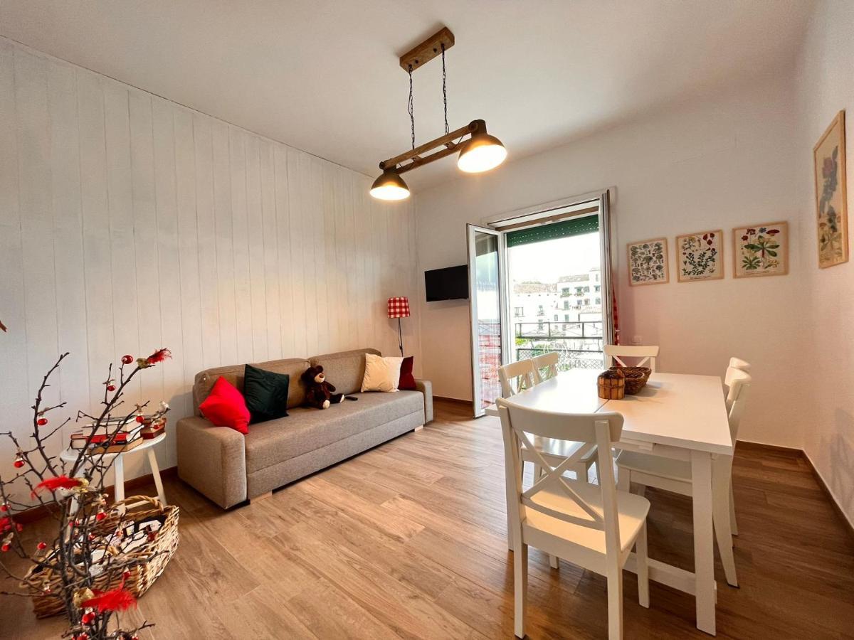 Rainbow In Salerno Apartment Εξωτερικό φωτογραφία