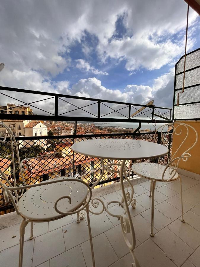 Rainbow In Salerno Apartment Εξωτερικό φωτογραφία